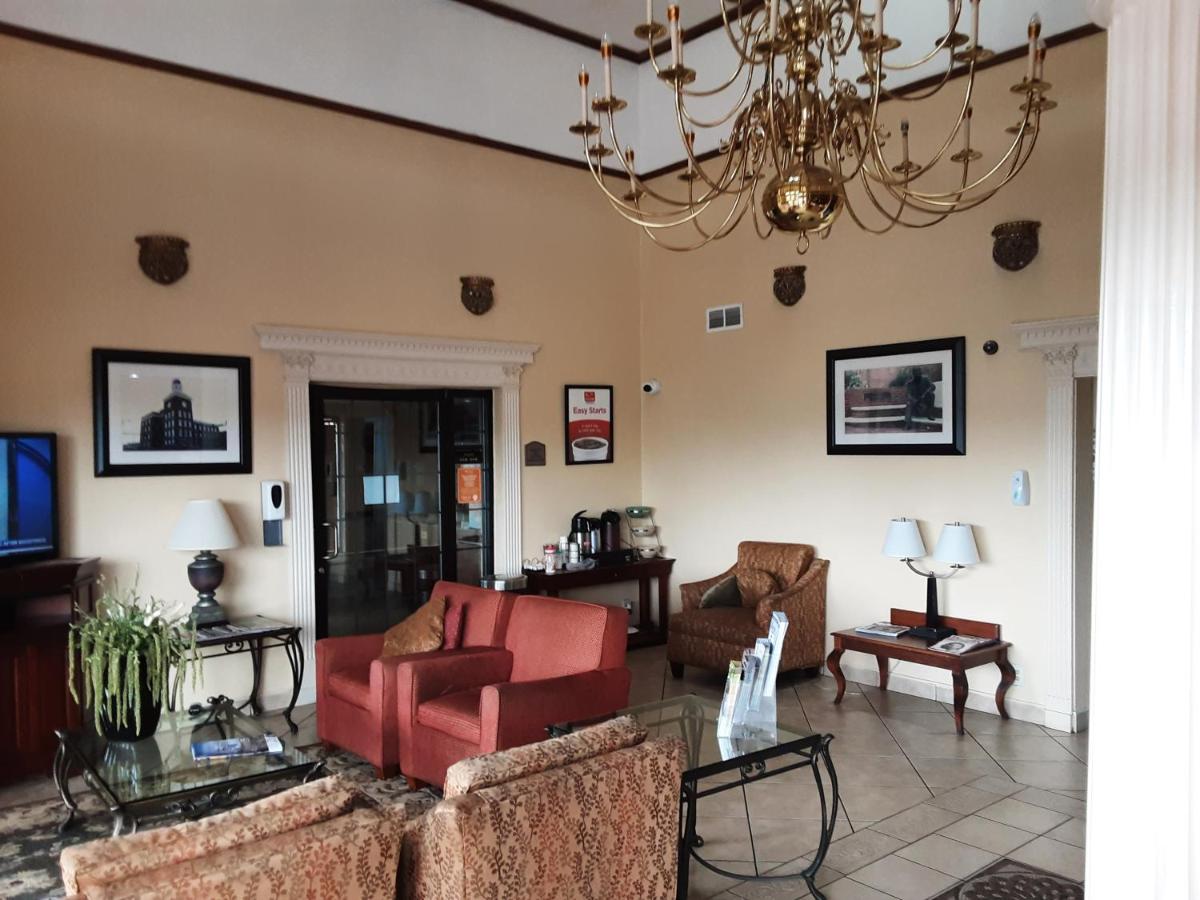 Popular attractions Area Nearby Property